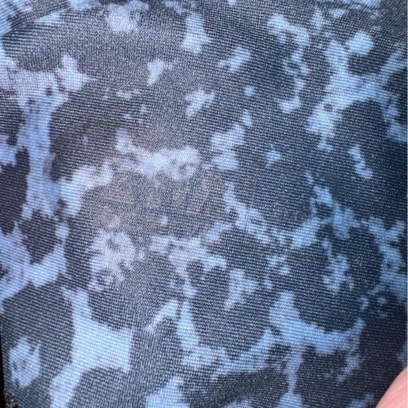 ZYIA leopard scrunchy butt leggings - Picture 2 of 4